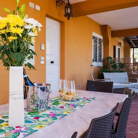The Lemon Tree Apartamento Taormina