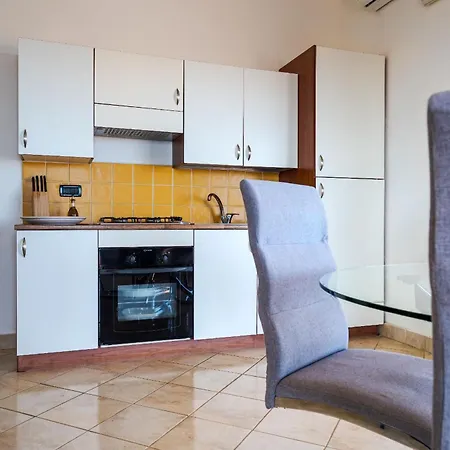 The Lemon Tree Apartament *